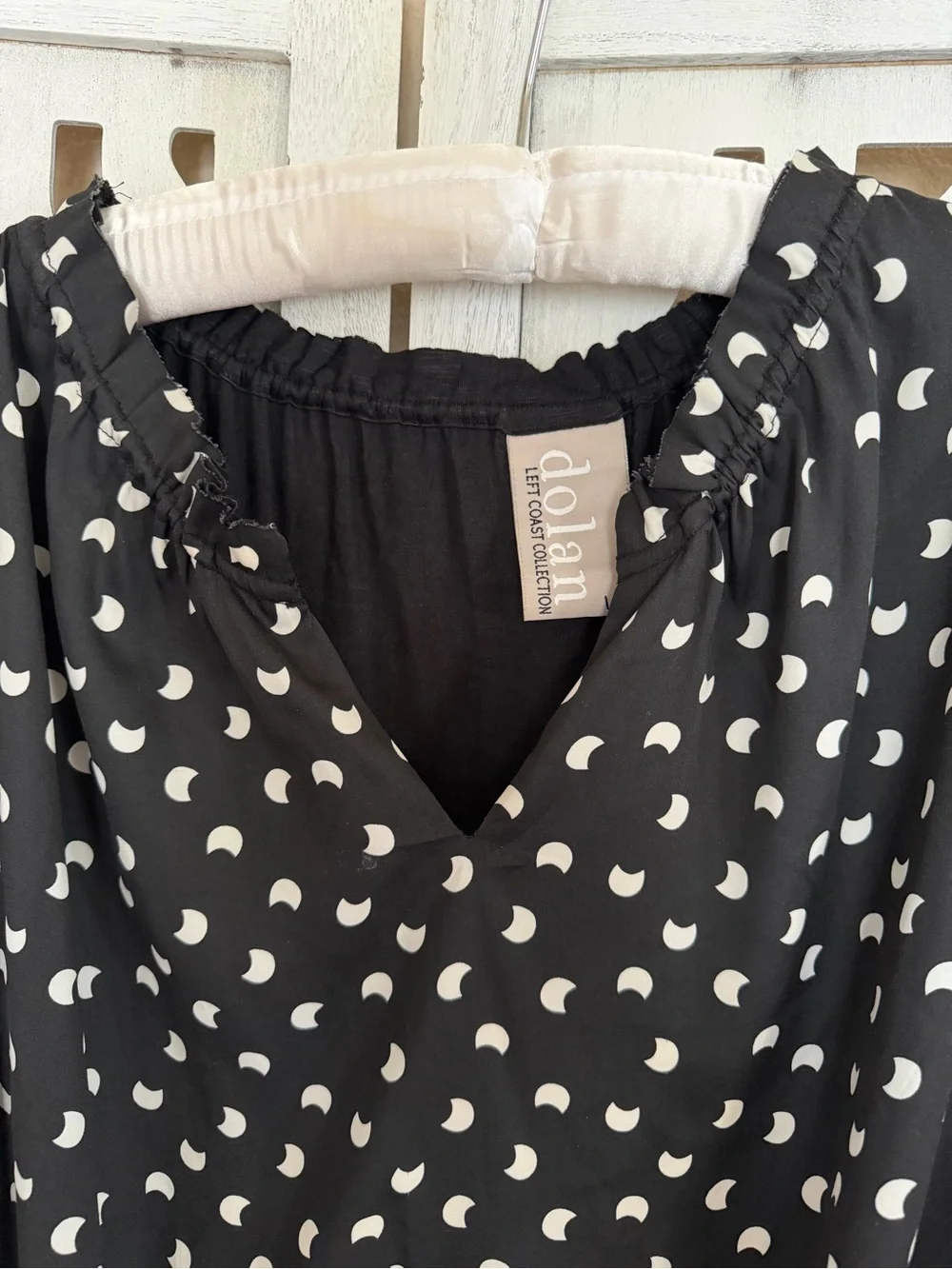 Anthropologie Dolan Black Printed V-Neck Long-Sleeve Blouse